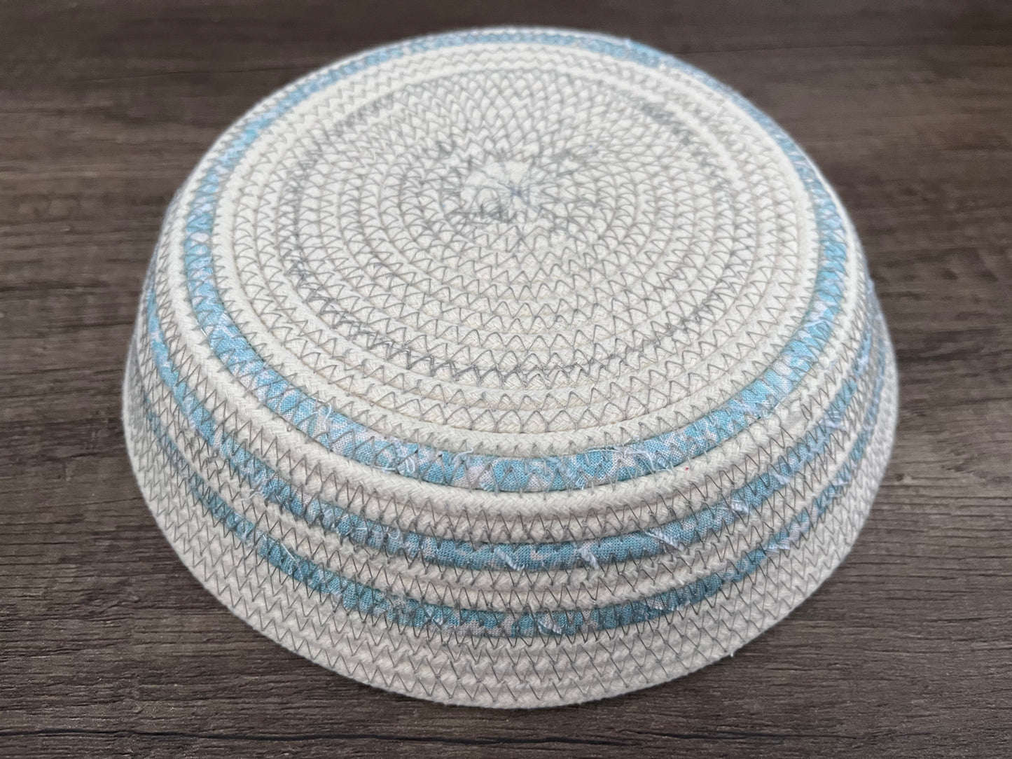 Winterberry Hound Fabric Rope Bowl / Basket