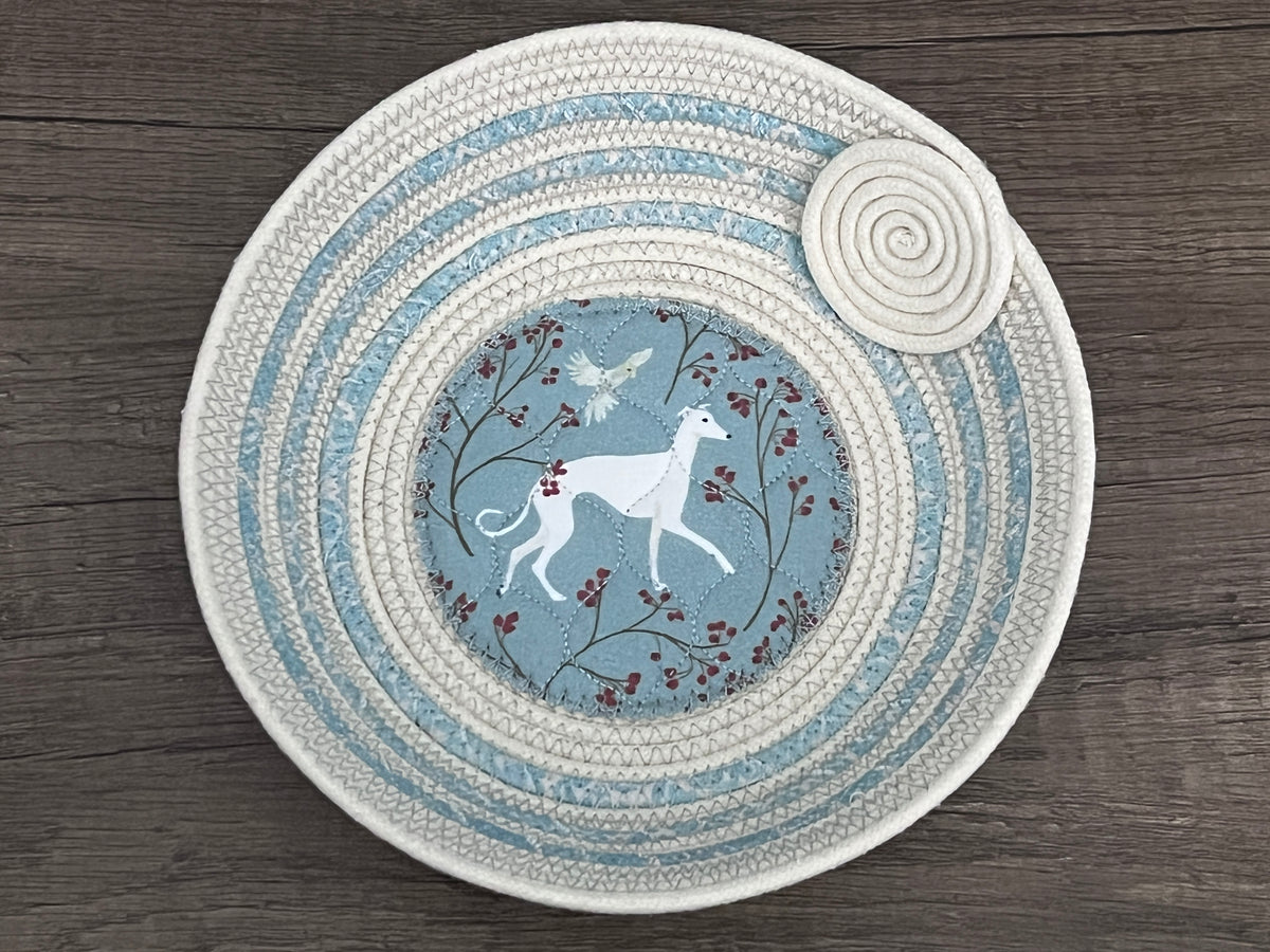 Winterberry Hound Fabric Rope Bowl / Basket