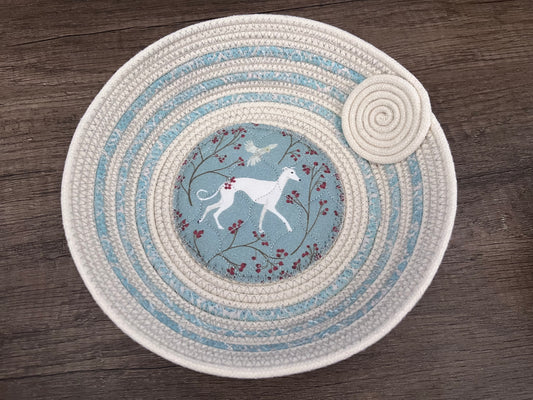 Winterberry Hound Fabric Rope Bowl / Basket