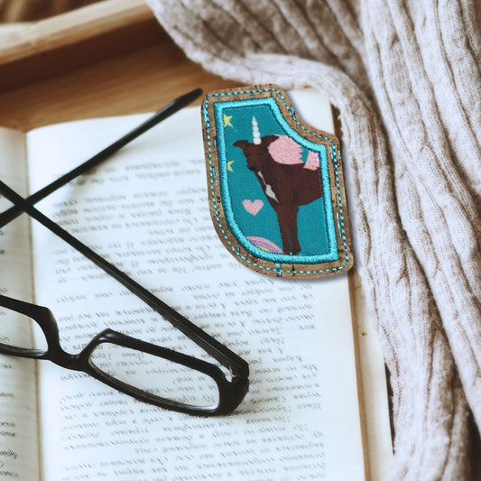 Corner Bookmark - Unicorn Hound Brown Hound