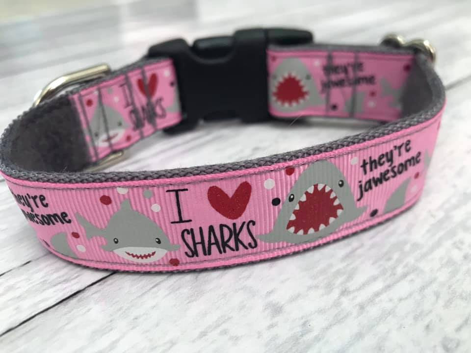 I <3 Sharks Pink 1 Inch Side Release 9-12"