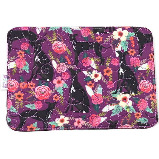 Mug Rug - Hounds and Roses Plum Quilted Swirl
